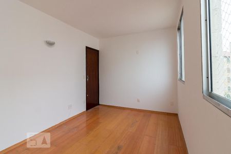 Sala de apartamento para alugar com 2 quartos, 47m² em Jardim Tranqüilidade, Guarulhos