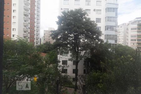 Apartamento para alugar com 250m², 3 quartos e 1 vaga Apartamento para alugar com 250m², 3 quartos e 1 vagaVista do Banheiro da Suíte