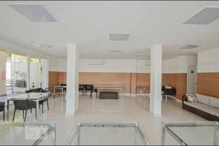 Apartamento para alugar com 46m², 2 quartos e 1 vagaÁrea comum - Salão de festas