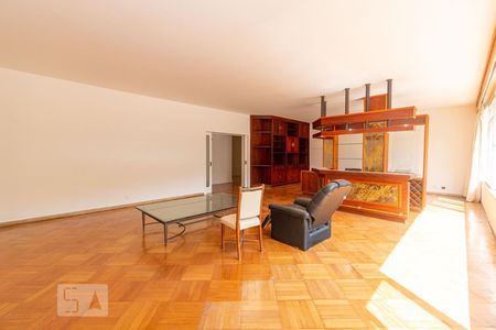 Sala de Apartamento com 4 quartos, 300m² Copacabana