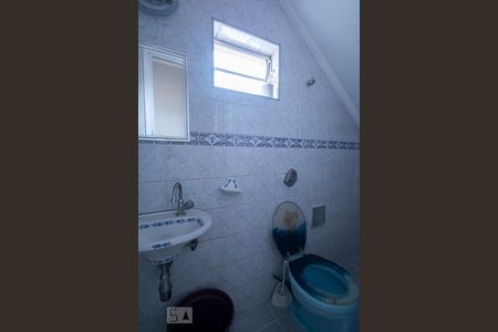 Casa à venda com 174m², 3 quartos e 2 vagasLavabo