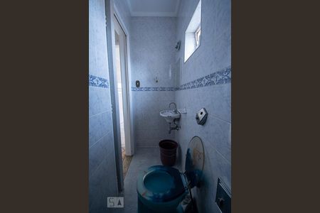 Casa à venda com 174m², 3 quartos e 2 vagasLavabo