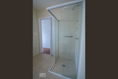 Casa à venda com 174m², 3 quartos e 2 vagasBanheiro