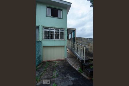 Casa à venda com 174m², 3 quartos e 2 vagasFachada