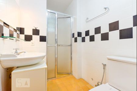 Banheiro Suíte de apartamento para alugar com 3 quartos, 85m² em Cerqueira César, São Paulo