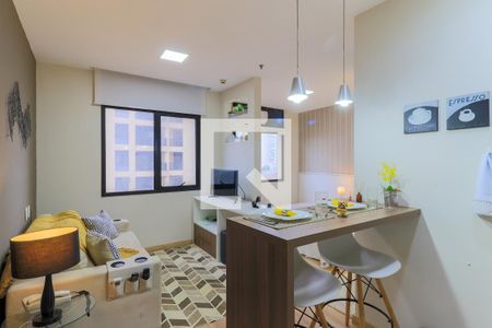 Sala de apartamento para alugar com 1 quarto, 52m² em Nova Piraju, São Paulo