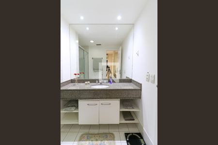 Apartamento para alugar com 52m², 1 quarto e 1 vaga Apartamento para alugar com 52m², 1 quarto e 1 vagaBanheiro da Suíte