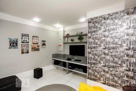 Apartamento para alugar com 64m², 2 quartos e 1 vagaLan House