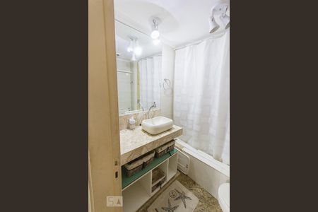 Banheiro Social 1 de apartamento para alugar com 3 quartos, 85m² em Jacarepaguá, Rio de Janeiro