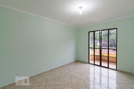 Sala de casa à venda com 3 quartos, 138m² em Vila Santa Delfina, São Paulo