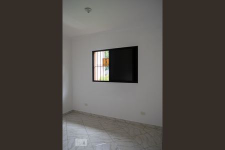 QUARTO 3 de casa para alugar com 3 quartos, 138m² em Vila Santa Delfina, São Paulo