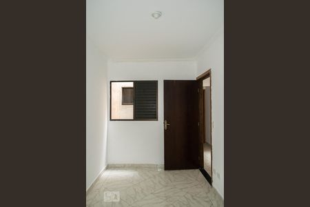 QUARTO 2 de casa para alugar com 3 quartos, 138m² em Vila Santa Delfina, São Paulo