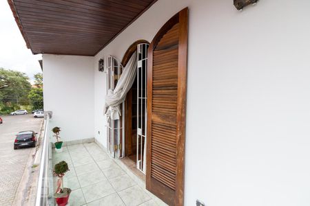 Casa à venda com 397m², 4 quartos e 2 vagasVaranda quarto 4 suíte