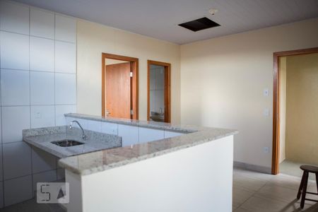 Sala / cozinha de casa para alugar com 2 quartos, 60m² em Palmeiras, Belo Horizonte