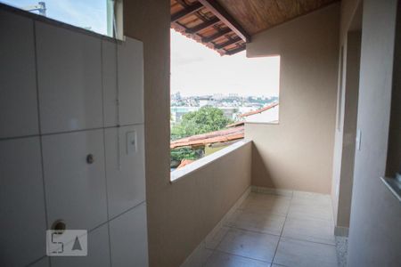 Varanda da sala de casa para alugar com 2 quartos, 60m² em Palmeiras, Belo Horizonte