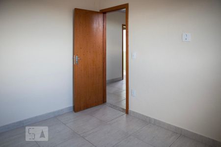 Quarto 1 de casa para alugar com 2 quartos, 60m² em Palmeiras, Belo Horizonte