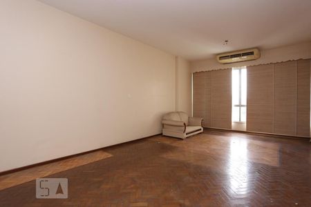 Apartamento à venda com 140m², 3 quartos e 1 vagaSala