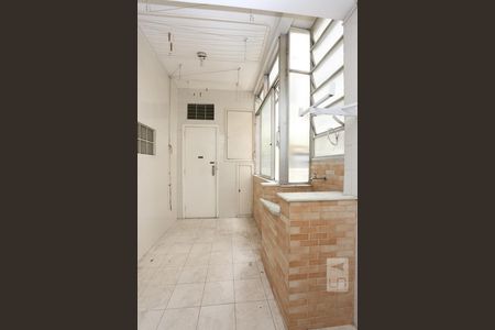 Apartamento à venda com 140m², 3 quartos e 1 vagaÁrea de Serviço