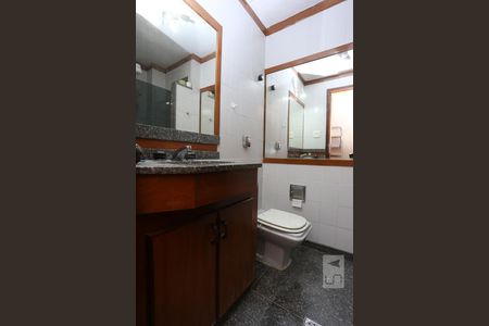 Apartamento à venda com 140m², 3 quartos e 1 vagaBanheiro da Suíte