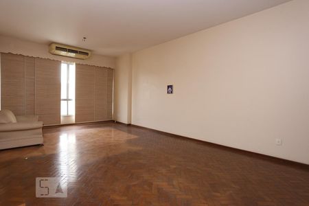 Apartamento à venda com 140m², 3 quartos e 1 vagaSala