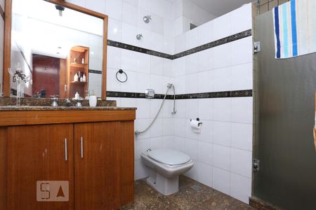 Apartamento à venda com 140m², 3 quartos e 1 vagaBanheiro da Suíte