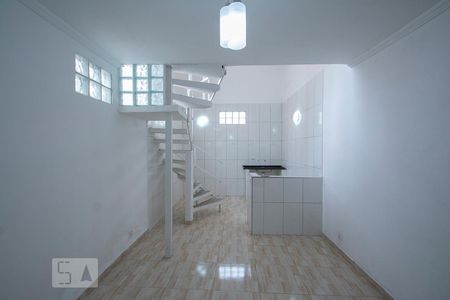 Sala de casa para alugar com 2 quartos, 80m² em Santa Teresinha, São Paulo