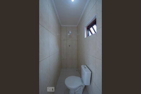 Banheiro Suite 2 de casa para alugar com 2 quartos, 80m² em Santa Teresinha, São Paulo