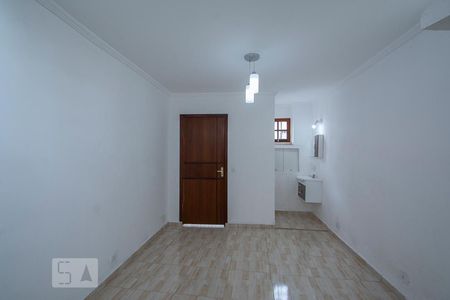 Sala de casa para alugar com 2 quartos, 80m² em Santa Teresinha, São Paulo