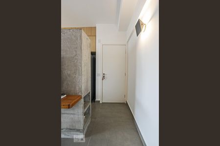 Entrada de apartamento à venda com 1 quarto, 60m² em Cambuí, Campinas