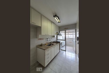 Apartamento para alugar com 77m², 3 quartos e 1 vagaCozinha