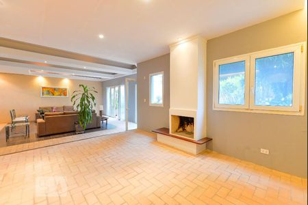 Sala de casa para alugar com 4 quartos, 304m² em Alto de Pinheiros, São Paulo