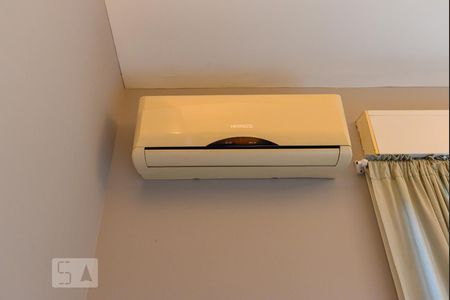 Casa para alugar com 304m², 4 quartos e 4 vagas Casa para alugar com 304m², 4 quartos e 4 vagasSuíte 1