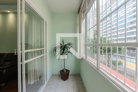 Apartamento à venda com 134m², 2 quartos e sem vagaSacada