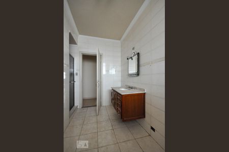 Apartamento para alugar com 190m², 2 quartos e sem vaga Apartamento para alugar com 190m², 2 quartos e sem vagaBanheiro