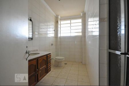 Apartamento para alugar com 190m², 2 quartos e sem vaga Apartamento para alugar com 190m², 2 quartos e sem vagaBanheiro