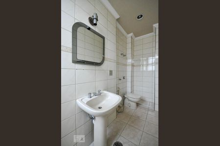 Lavabo de apartamento para alugar com 2 quartos, 190m² em Centro, Campinas