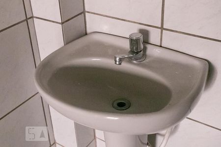 Banheiro - Torneira de apartamento para alugar com 1 quarto, 44m² em Farroupilha, Porto Alegre