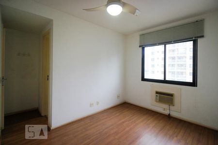 Apartamento à venda com 81m², 3 quartos e 1 vagaSuíte