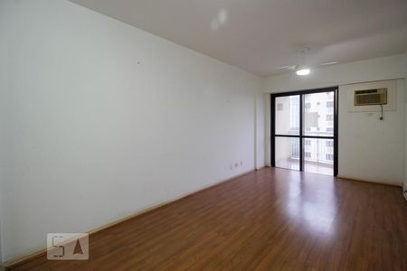 Sala de apartamento à venda com 3 quartos, 81m² em Barra da Tijuca, Rio de Janeiro
