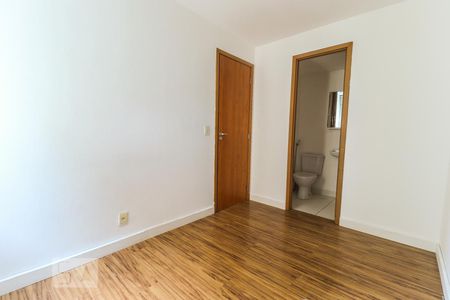 Apartamento à venda com 70m², 3 quartos e 1 vaga