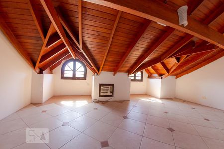 Casa para alugar com 388m², 4 quartos e 4 vagasQuarto 4