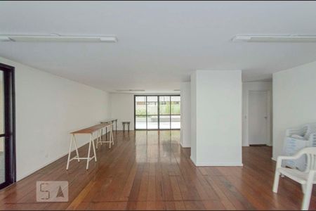 Apartamento à venda com 93m², 3 quartos e 2 vagasÁrea comum - Salão de festas
