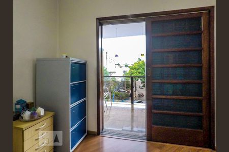 Casa à venda com 300m², 4 quartos e 8 vagasQuarto 1