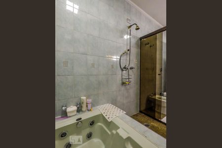 Casa à venda com 300m², 4 quartos e 8 vagasQuarto Suite 