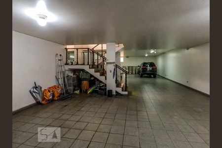 Casa para alugar com 300m², 4 quartos e 8 vagasGaragem 8 carros