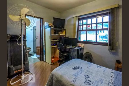 Casa à venda com 300m², 4 quartos e 8 vagasQuarto Suite 3