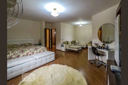 Casa à venda com 300m², 4 quartos e 8 vagasQuarto 1