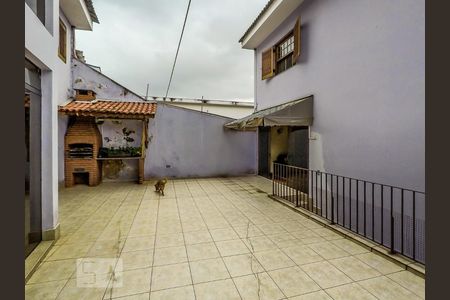 Casa à venda com 300m², 4 quartos e 8 vagasQuintal 