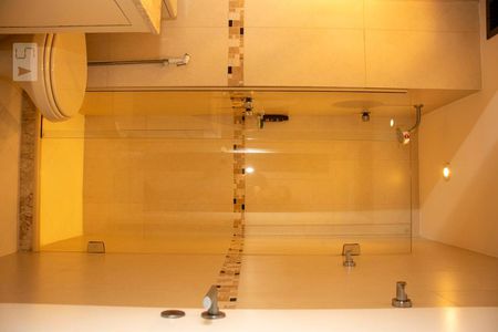 Apartamento à venda com 101m², 2 quartos e 1 vagaBanheiro da Suíte