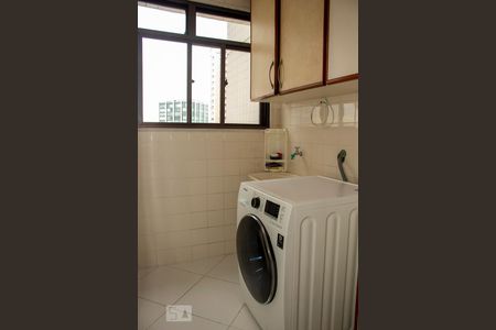 Apartamento à venda com 101m², 2 quartos e 1 vagaÁrea de Serviço